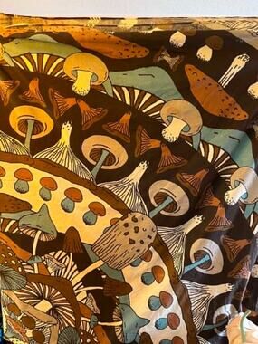 Earthbound Trading Co Wall Hanging Tapestry or Bed Cover MUSHROOMS 96x88"